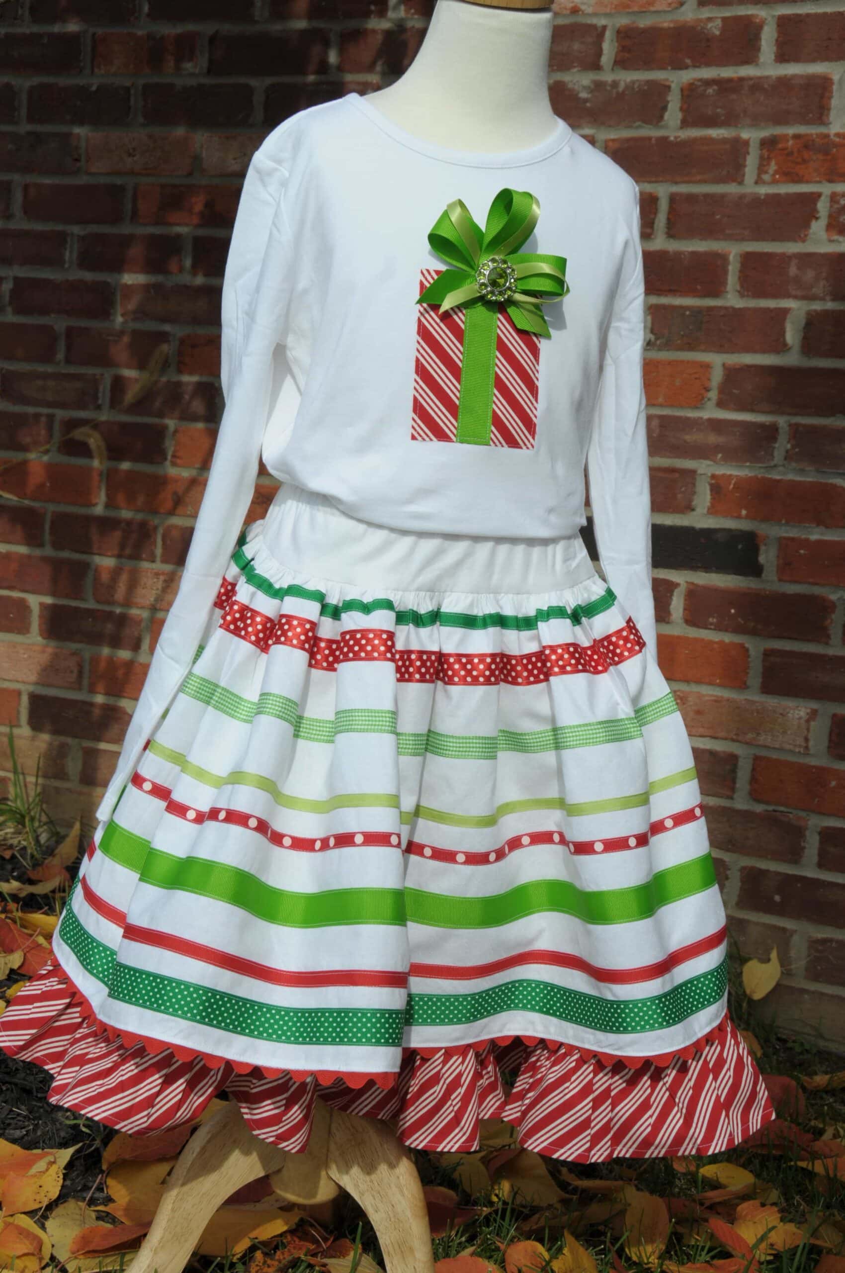 Christmas Ribbon Girls Twirly Skirt Tutorial | Polka Dot Chair