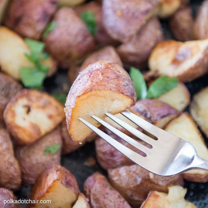 Cast Iron Skillet Oven Roasted Potatoes - JJ & Stefanie