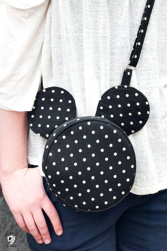 Cute Round Bag Pattern Ideas - The Polka Dot Chair