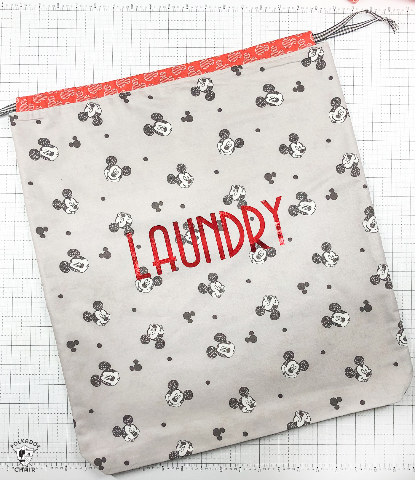 How to Make a Drawstring Laundry Bag; A Fat Quarter Project