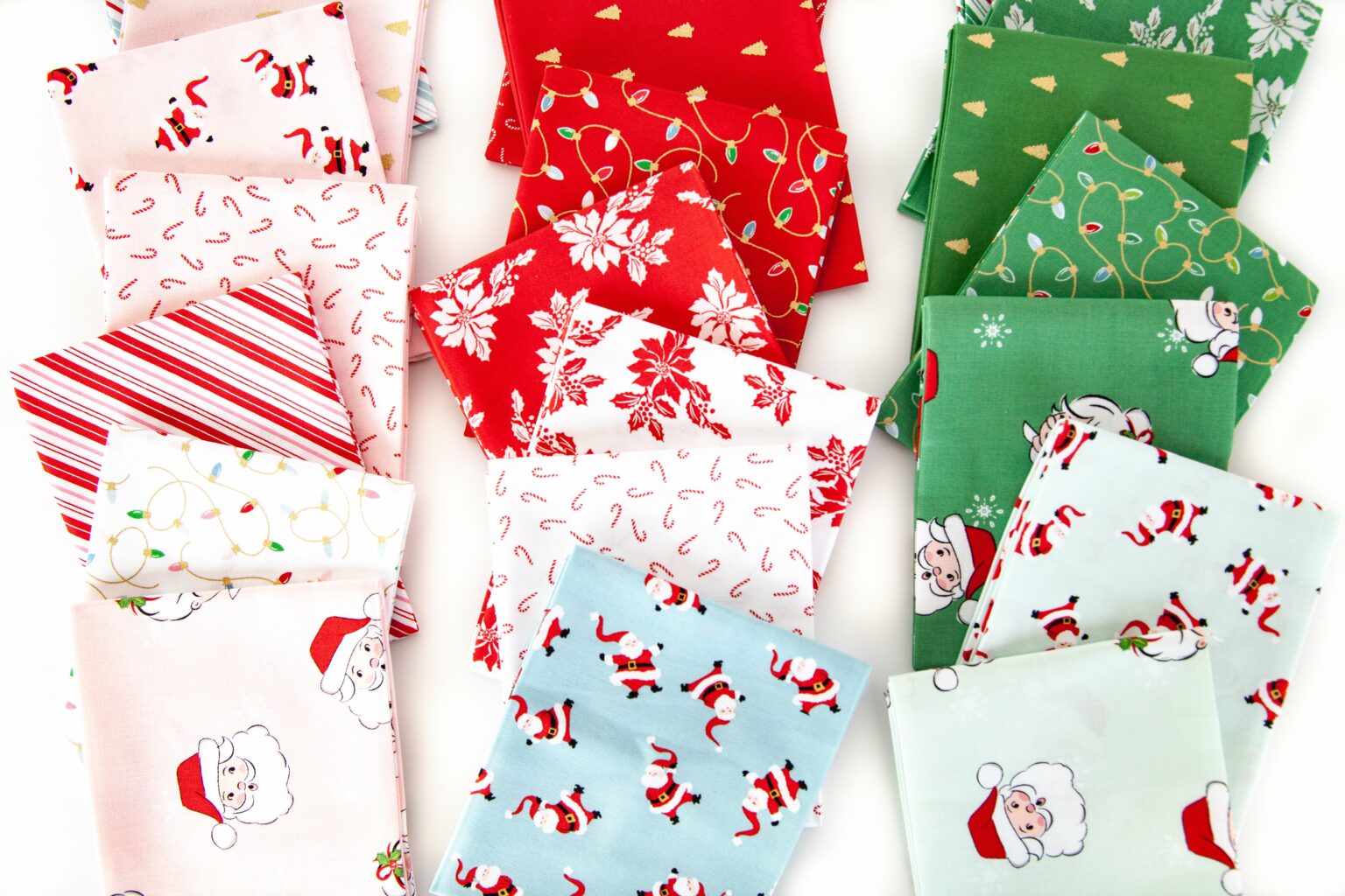 10 Cute Christmas Quilts Made with Santa Claus Lane Fabric