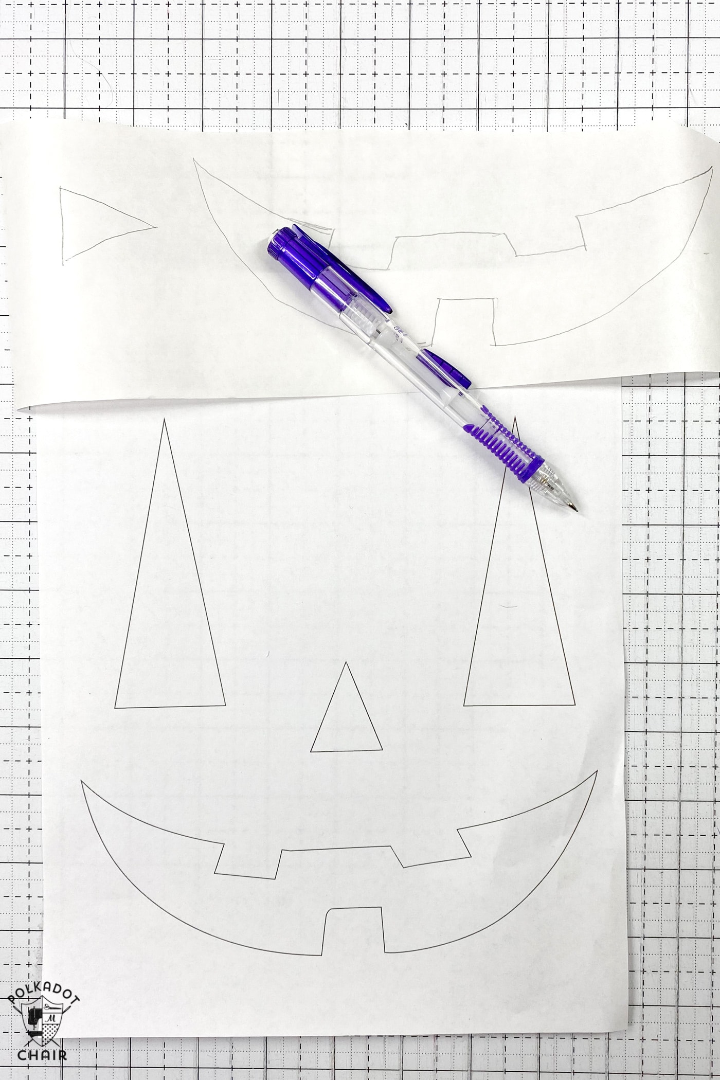 https://www.polkadotchair.com/wp-content/uploads/2020/10/trace-pumpkin-face-for-applique.jpg