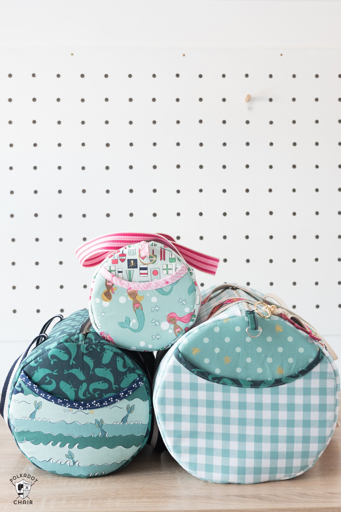 https://www.polkadotchair.com/wp-content/uploads/2021/03/round-duffle-bag-patterns.jpg