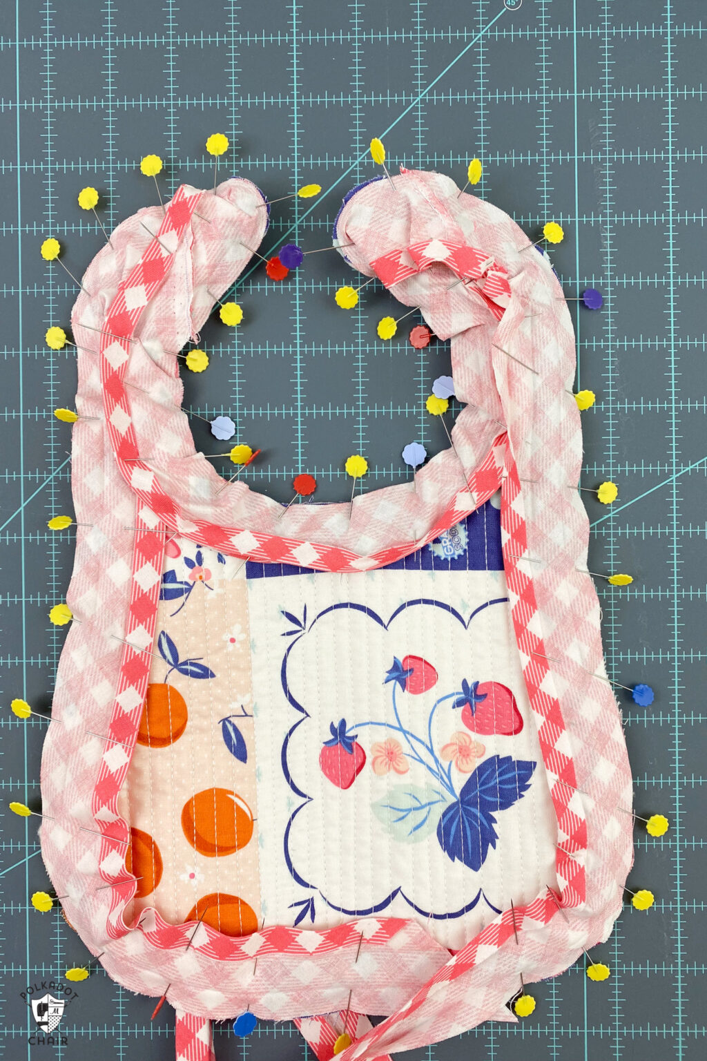 quilt-as-you-go-free-baby-bib-pattern-polka-dot-chair