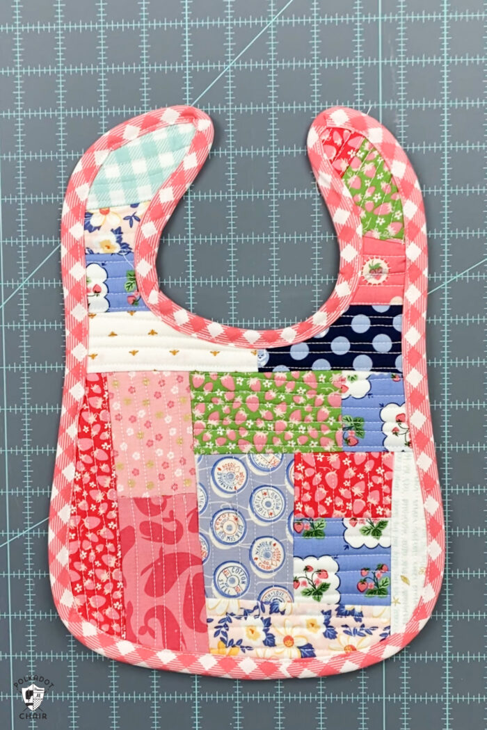 quilt-as-you-go-free-baby-bib-pattern-polka-dot-chair