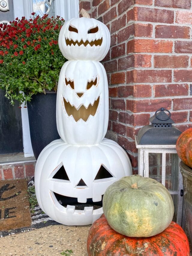 DIY Stacked Pumpkin Topiary with Upcycled Plastic Pumpkins Story - The ...