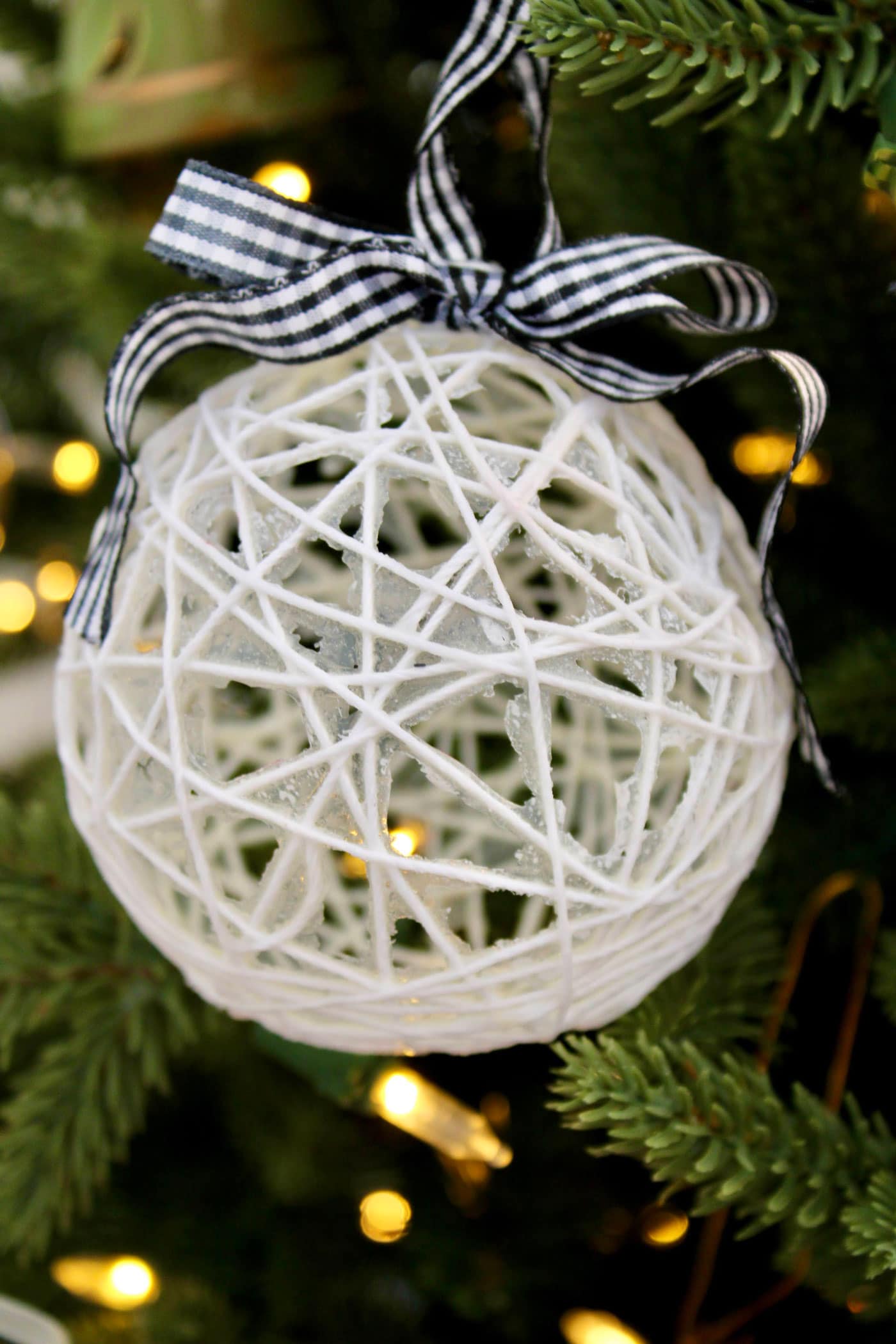 String Ball Christmas Ornament Tutorial 